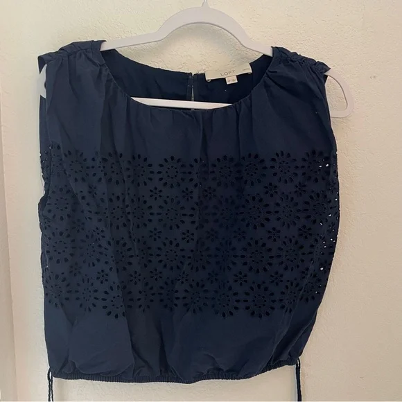 LOFT Eyelet Side Tie Pleated Bubble Top Medium Petite - Picture 4 of 6